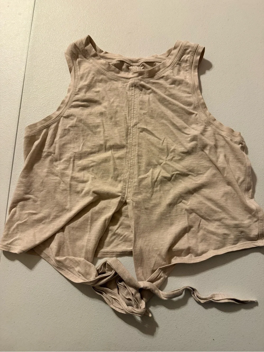 Lululemon Front Tie Crop Tank Size 4 Cream Sleeveless Workout Top Athleisure
